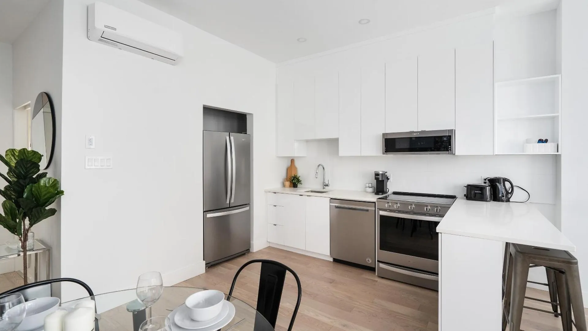 The S&D Apartments Montreal Canada
