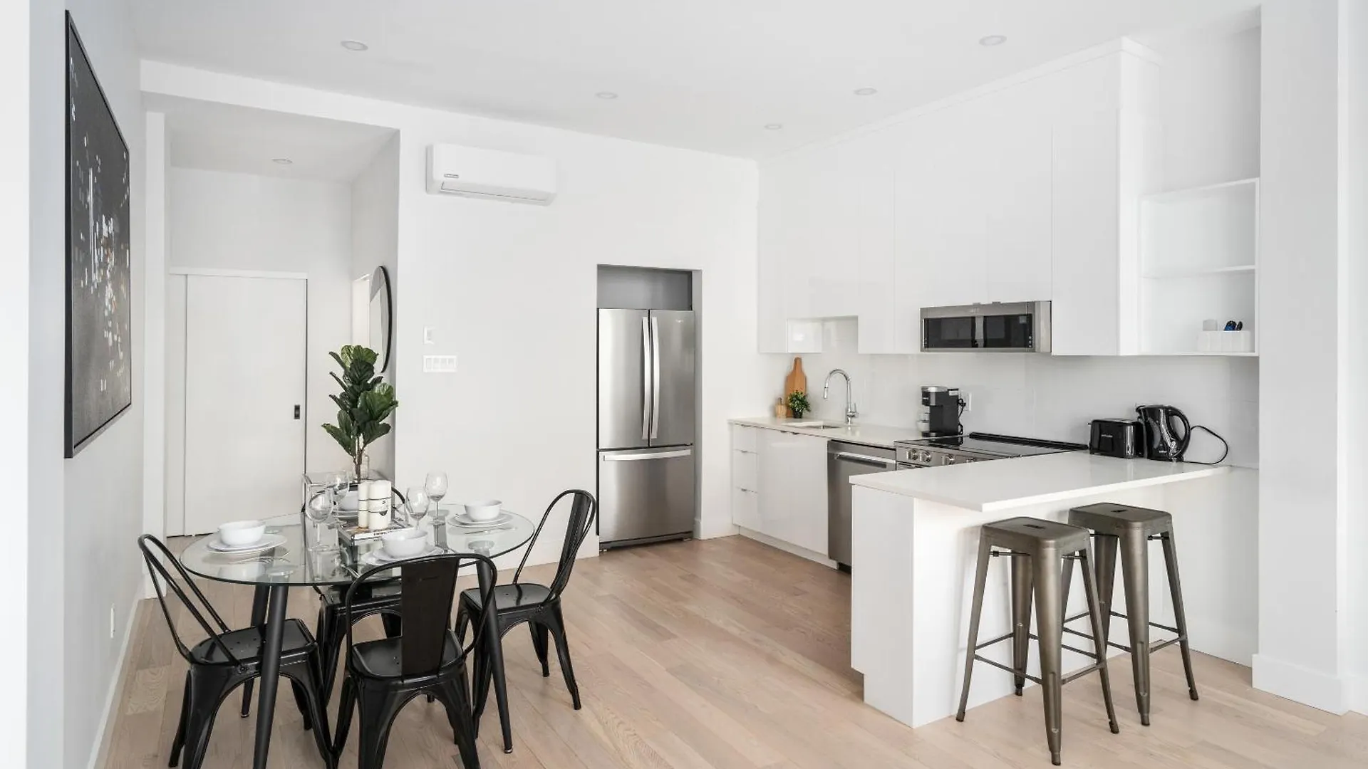 The S&D Apartments Montreal Canada
