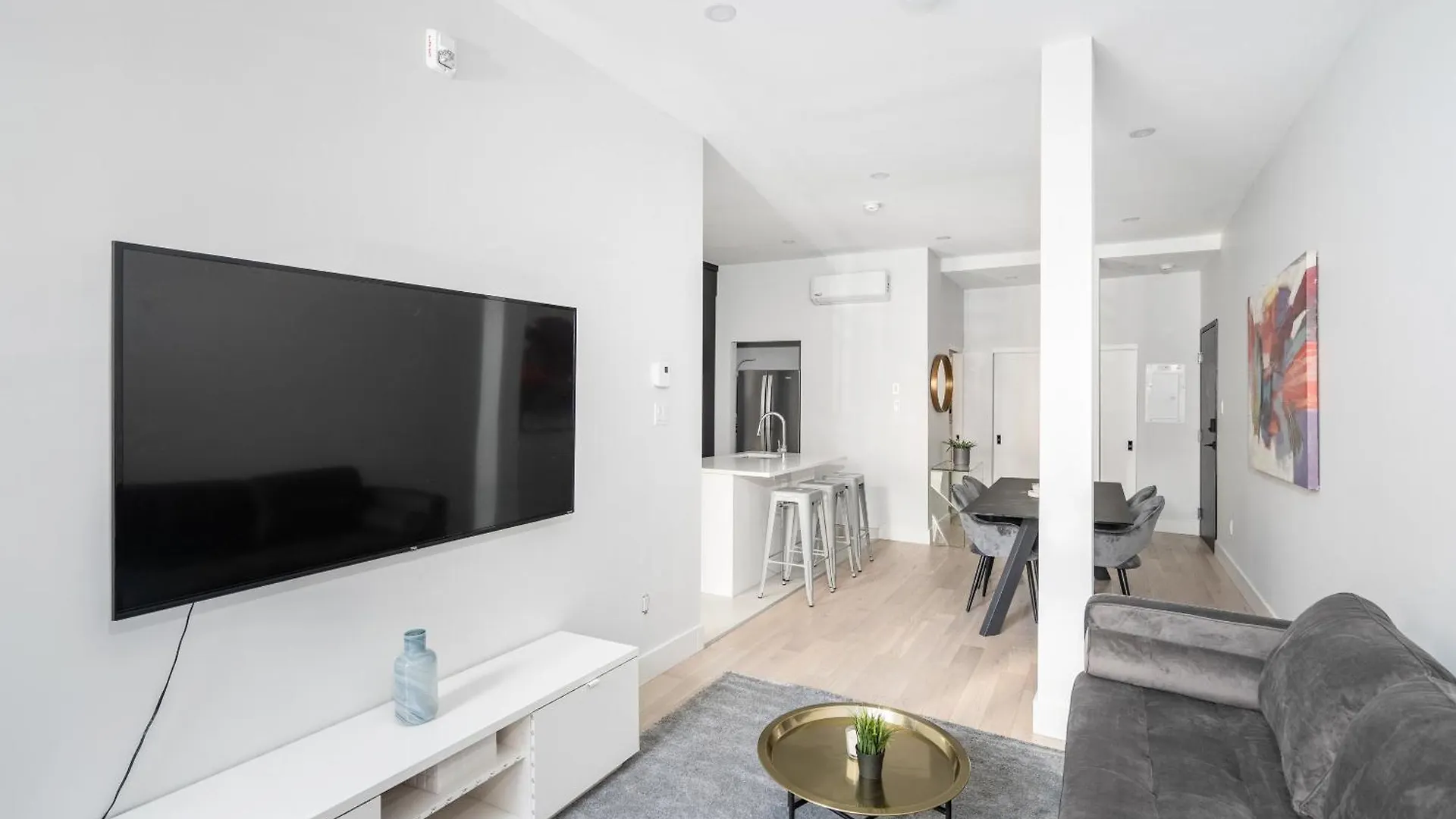 The S&D Apartments Montreal 0*,  Canada