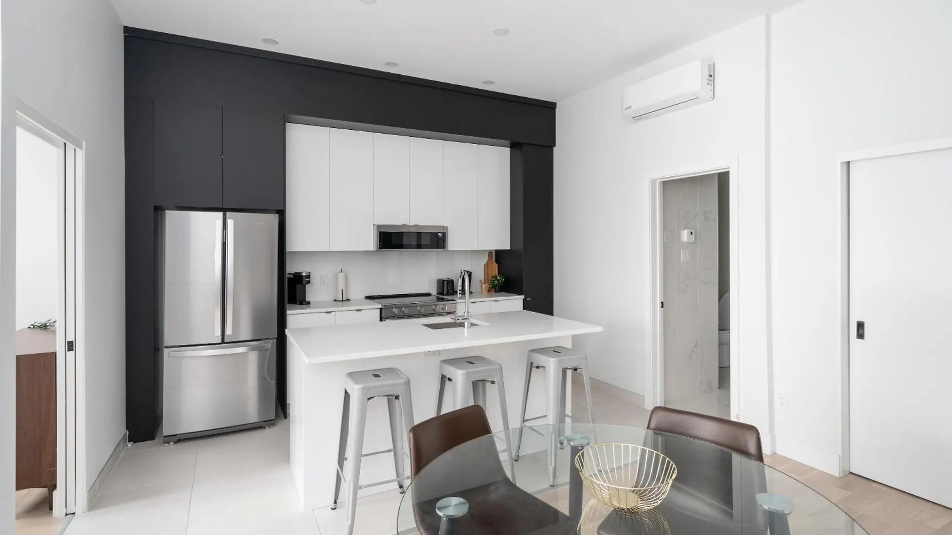 The S&D Apartments Montreal