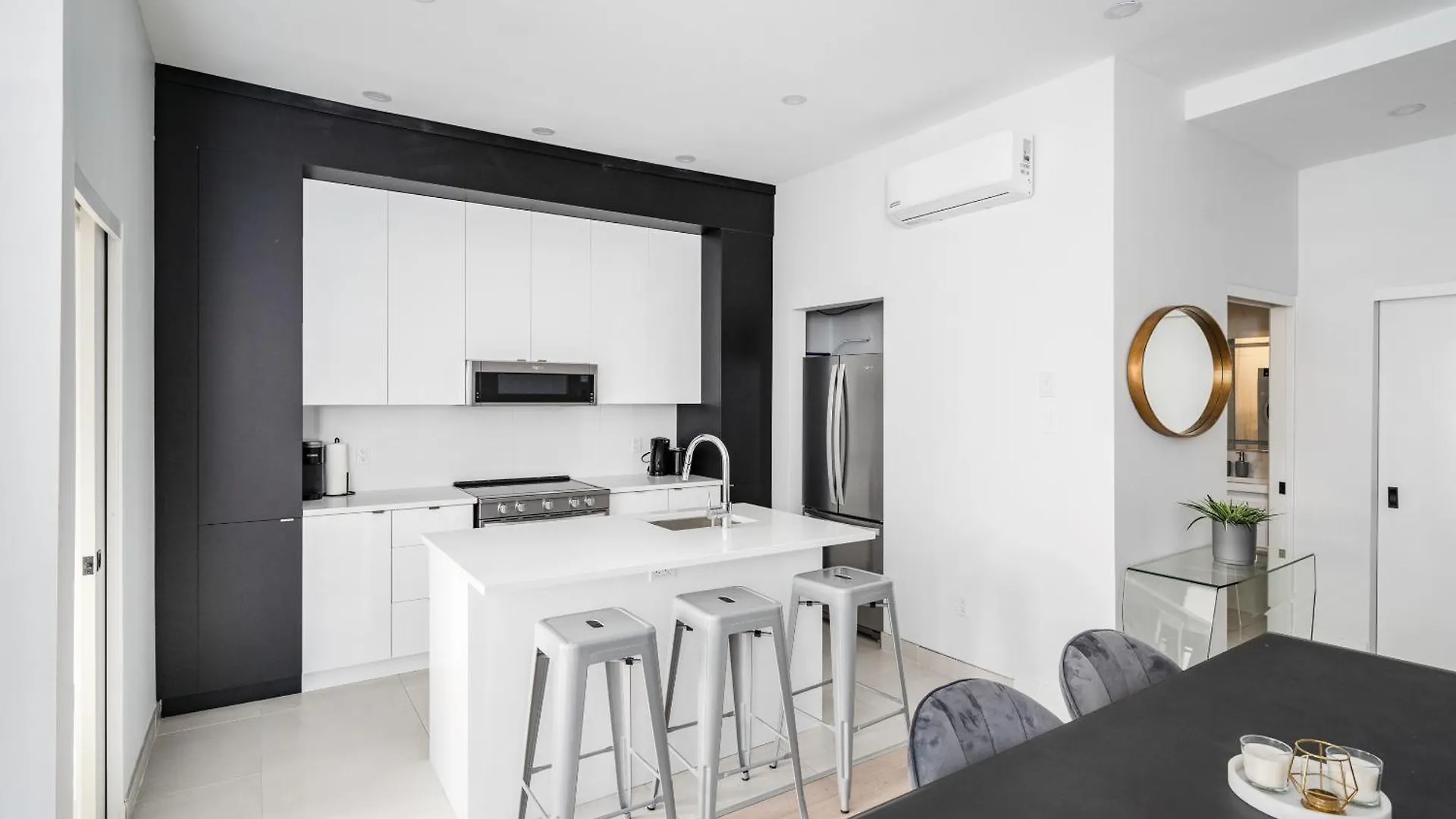 The S&D Apartments Montreal 0*,